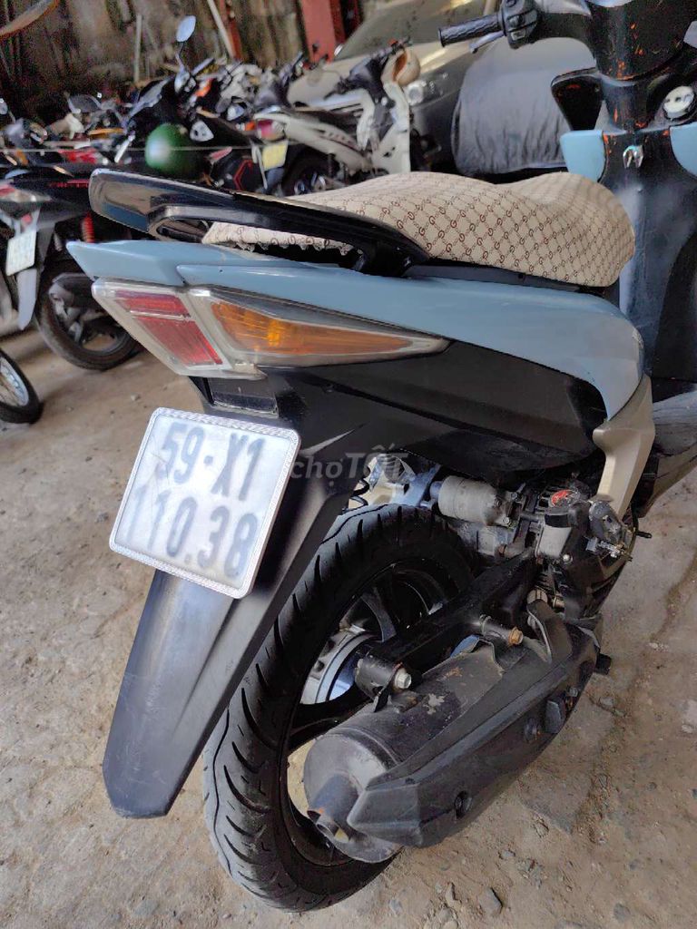 Yamaha Luvias Xám đỏ. Mua bán Xe máy tại Quận Tân Bình Tp Hồ Chí Minh được đăng bởi Trung hình 4