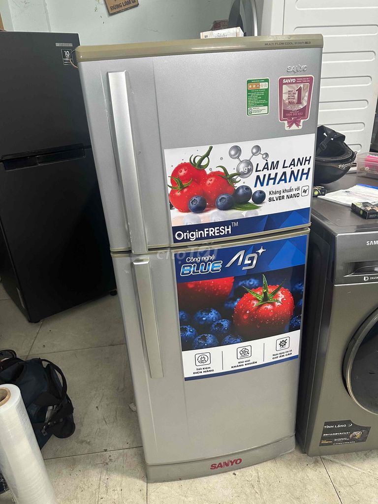 Tủ lạnh Sanyo 180L Bạc Đã qua sử dụng. Mua bán Tủ lạnh tại Quận 7 Tp Hồ Chí Minh được đăng bởi shop đồ cũ hình 1