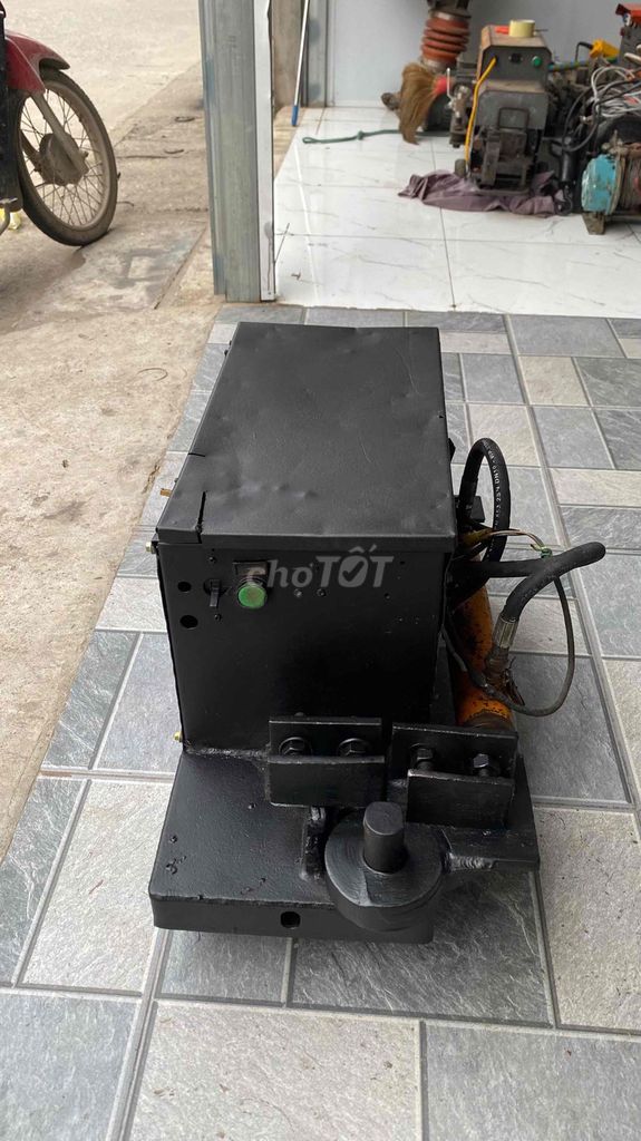 Máy uốn sắt Thép Đen. Mua bán Đồ chuyên dụng, Giống nuôi trồng tại Huyện Mê Linh Hà Nội được đăng bởi Nguyễn Hiệp hình 1