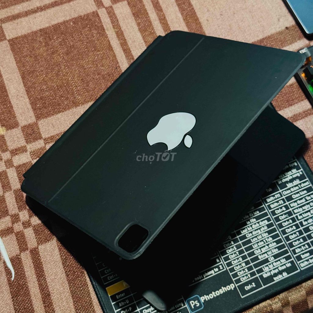 Bàn phím Goojodog Gen 3 iPad Pro 12.9 inch. Mua bán Phụ kiện (Màn hình, Chuột...) tại Huyện Thới Lai Cần Thơ được đăng bởi Razer hình 1