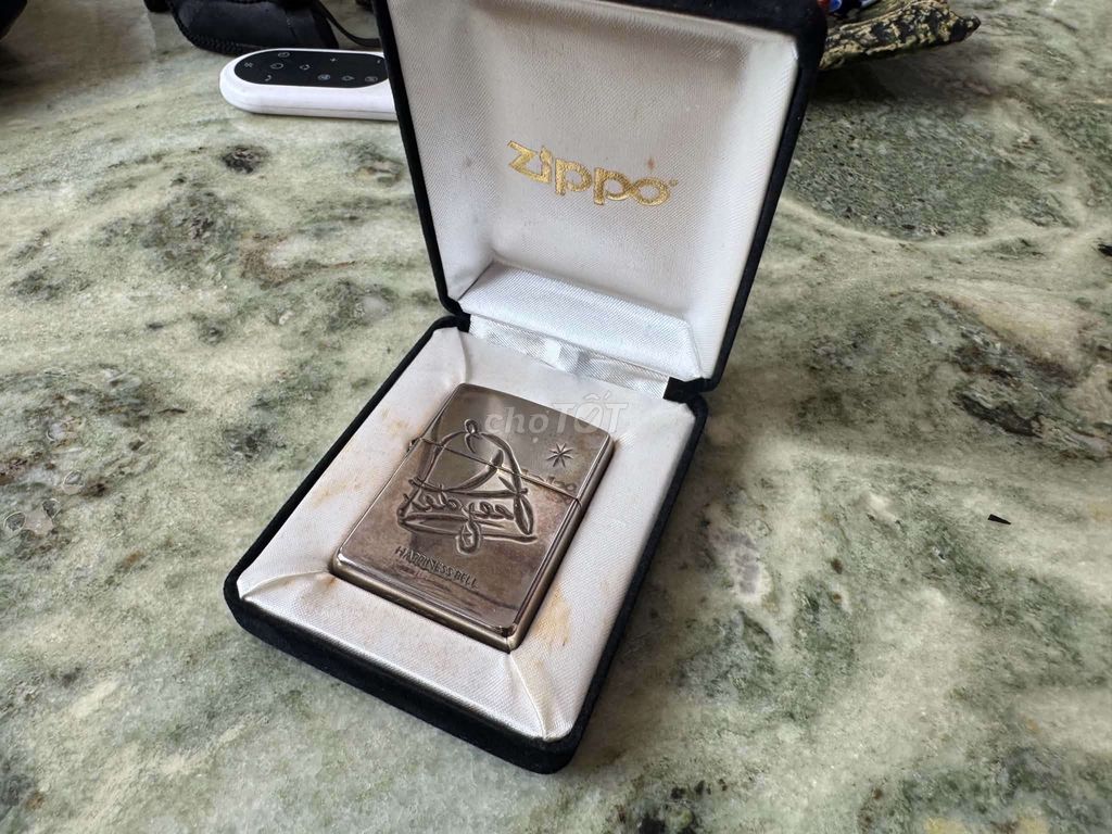 Bật lửa Zippo 2002 Mạ bạc. Mua bán Đồ sưu tầm, đồ cổ tại Thành phố Biên Hòa Đồng Nai được đăng bởi Đỗ Liên hình 1