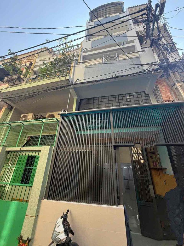 HIEM CÓ HẺM XE HƠI NHÀ QUẬN 10 5 TẦNG CHỈ HƠN 6 TỶ
