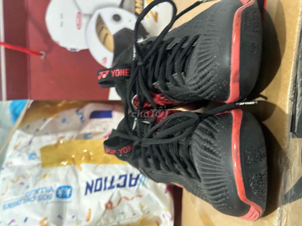 Giày cầu lông cũ Yonex Eclipson Z2 Men size 42