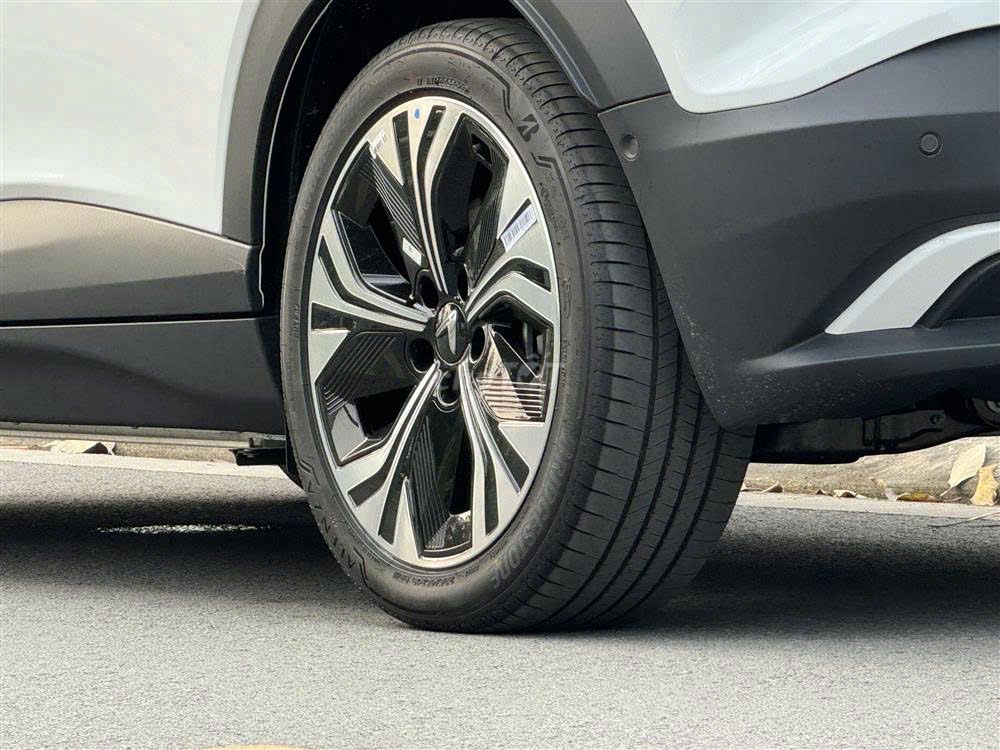 VinFast VF6 2025. Mua bán Ô tô tại Quận 12 Tp Hồ Chí Minh được đăng bởi Vinfast An Sương hình 3