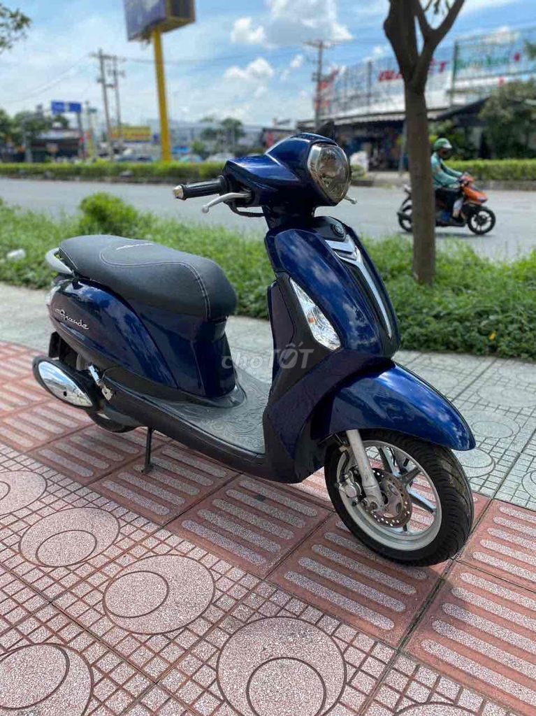 Grander 2015,bst63,xe đẹp máy móc zin keng.êm ru. Mua bán Xe máy tại Quận 7 Tp Hồ Chí Minh được đăng bởi Bảo Anh hình 3