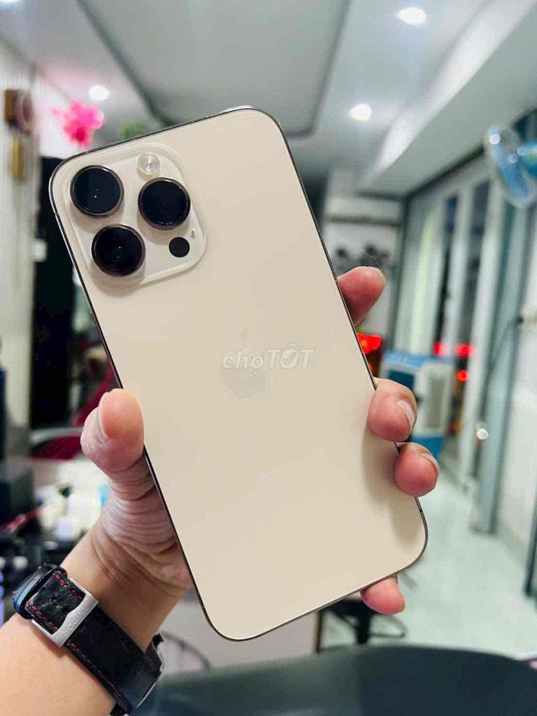 🔥iphone 14 Pro max 128G Gold Quốc tế Mỹ zin chất đ. Mua bán Điện thoại tại Thành phố Biên Hòa Đồng Nai được đăng bởi Oanh Hoang hình 1