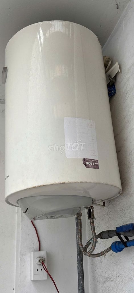 Máy nước nóng gián tiếp Ariston 60 lít. Mua bán Thiết bị vệ sinh, nhà tắm tại Quận Bình Thạnh Tp Hồ Chí Minh được đăng bởi Hồng Phấn Đỗ hình 1
