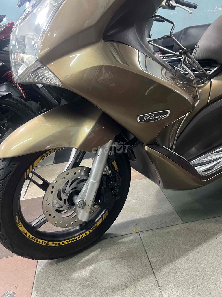 mới về (PCX) màu cánh dám xe zin nguyên chiếc ac. Mua bán Xe máy tại Quận Phú Nhuận Tp Hồ Chí Minh được đăng bởi CuBi Thanh Sơn hình 3