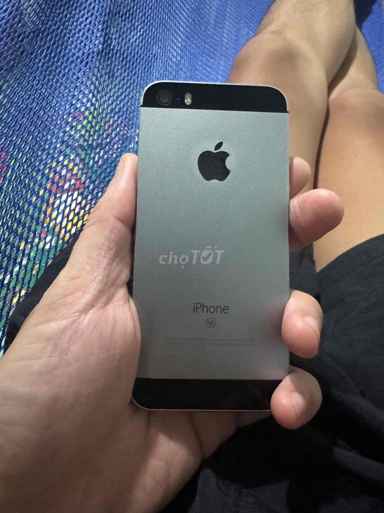 Apple iPhone 5SE 16GB Xám Quốc Tế. Mua bán Điện thoại tại Huyện Long Thành Đồng Nai được đăng bởi Huỳnh Đức hình 1