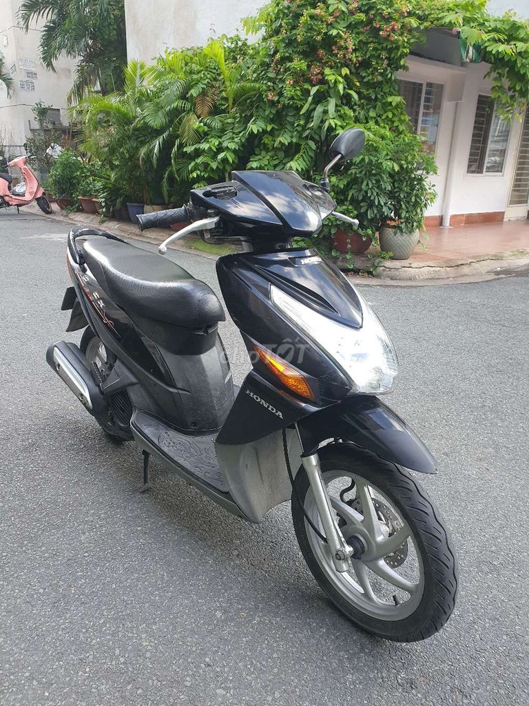 Click đời 2011 chính chủ máy êm zin đủ chức năng. Mua bán Xe máy tại Quận 1 Tp Hồ Chí Minh được đăng bởi văn hưng hình 3