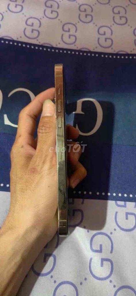 Apple iPhone 14 Pro Max Vàng A16 Bionic. Mua bán Điện thoại tại Thành phố Bến Tre Bến Tre được đăng bởi Tứng hay nói hình 1