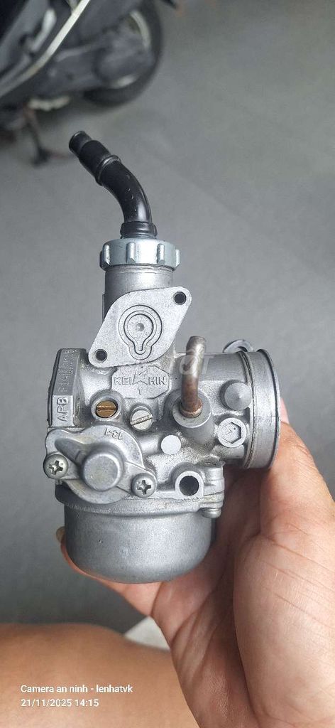 Bình xăng con Keihin Dream 125. Mua bán Phụ tùng xe tại Huyện Châu Thành Kiên Giang được đăng bởi Lê Nhật hình 1