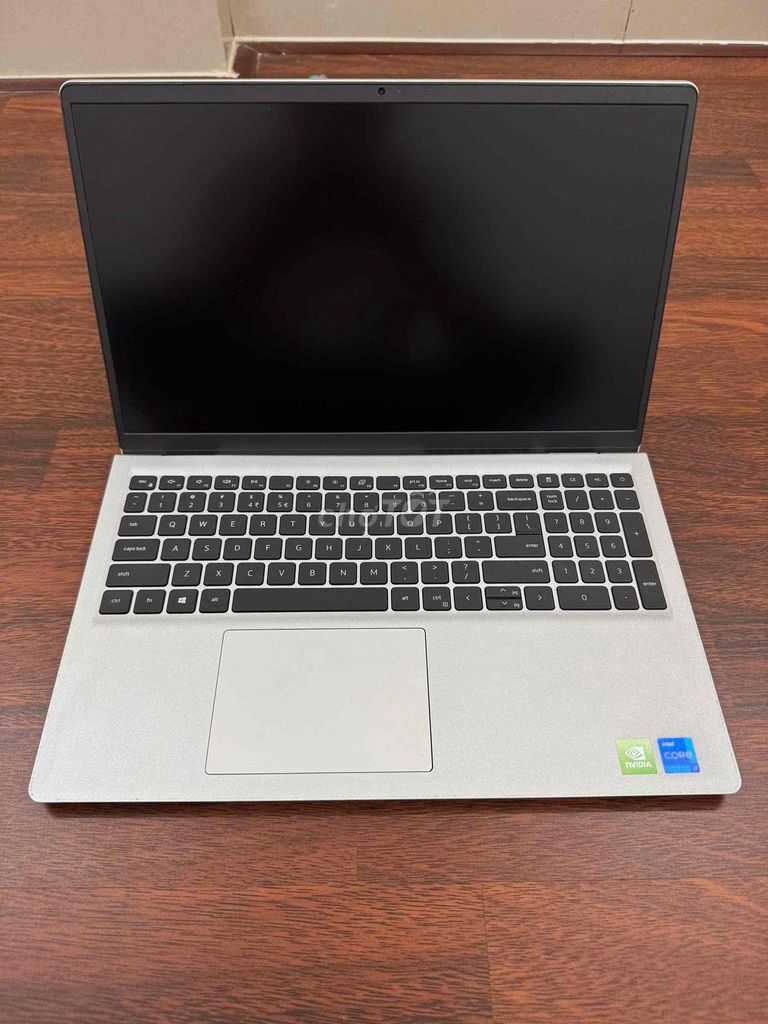 Em về quê ăn tết cần bán nhanh chuyển trọ. Mua bán Laptop tại Quận 10 Tp Hồ Chí Minh được đăng bởi Bi hình 1