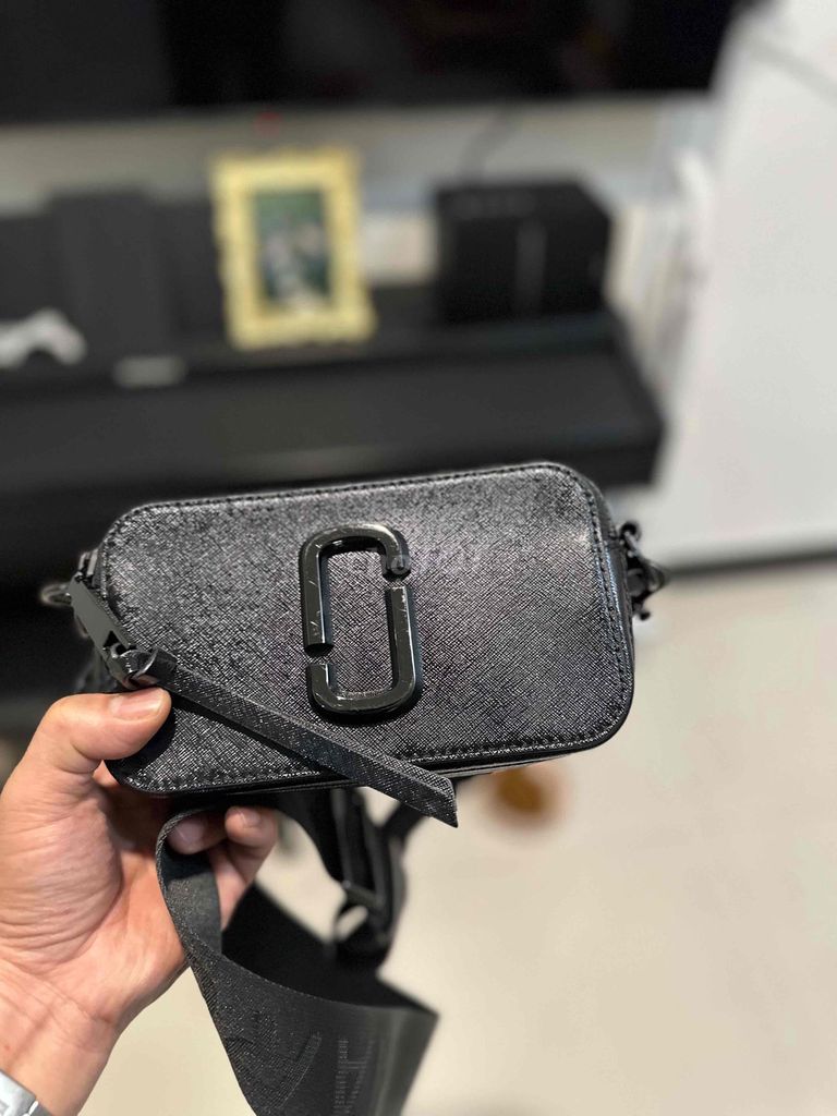 Túi đeo chéo Marc Jacobs The Snapshot Nữ. Mua bán Túi xách tại Huyện Long Thành Đồng Nai được đăng bởi Lê Huy hình 1
