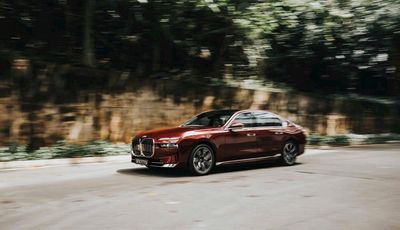 BMW 735i PURE EXCELLENCE VIN 2025