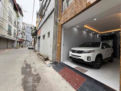 Townhouse 35 m² · 3 bed · Đường Thạch Bàn