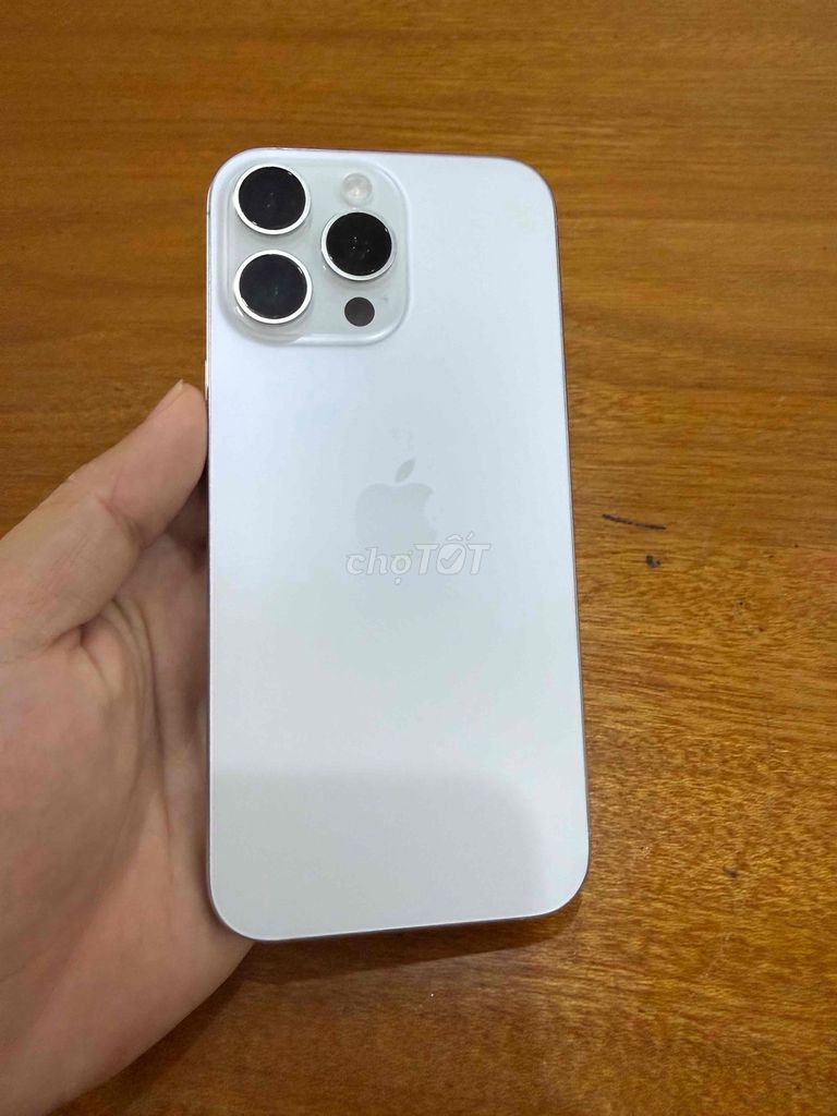 iPhone 16 Pro Max 256GB Trắng Mỹ. Mua bán Điện thoại tại Thành phố Hội An Quảng Nam được đăng bởi a ty hình 1