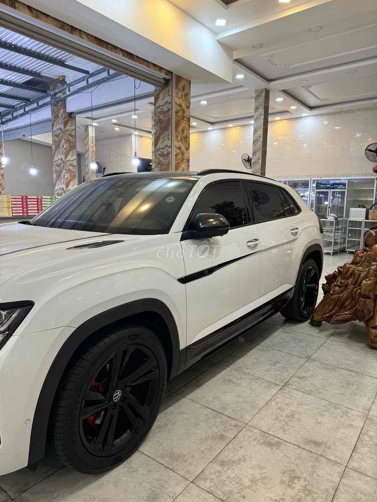 Cần bán xe VOLKSWAGEN nhà đi 11000 km như mới. Mua bán Ô tô tại Quận Bình Tân Tp Hồ Chí Minh được đăng bởi Huyền hình 7