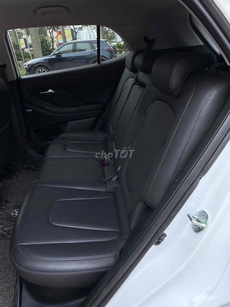 Hyundai Creta đăngkí 2023 đặc biệt mới đi 22.000km. Mua bán Ô tô tại Thành phố Huế Thừa Thiên Huế được đăng bởi Hoàng Tàu  hình 17