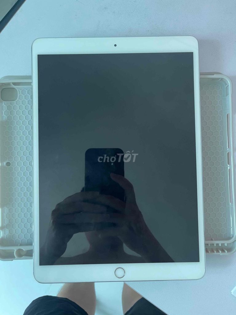 IPad Pro 10.5 64GB WIFI 4G MÁY ĐẸP. Mua bán Máy tính bảng tại Huyện Yên Lạc Vĩnh Phúc được đăng bởi Van Son hình 1