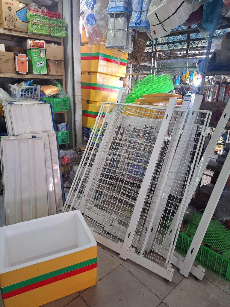 Kệ siêu thị kim loại 3 tầng Mới. Mua bán Tủ, kệ gia đình tại Huyện Phong Điền Cần Thơ được đăng bởi Thái Huy hình 1