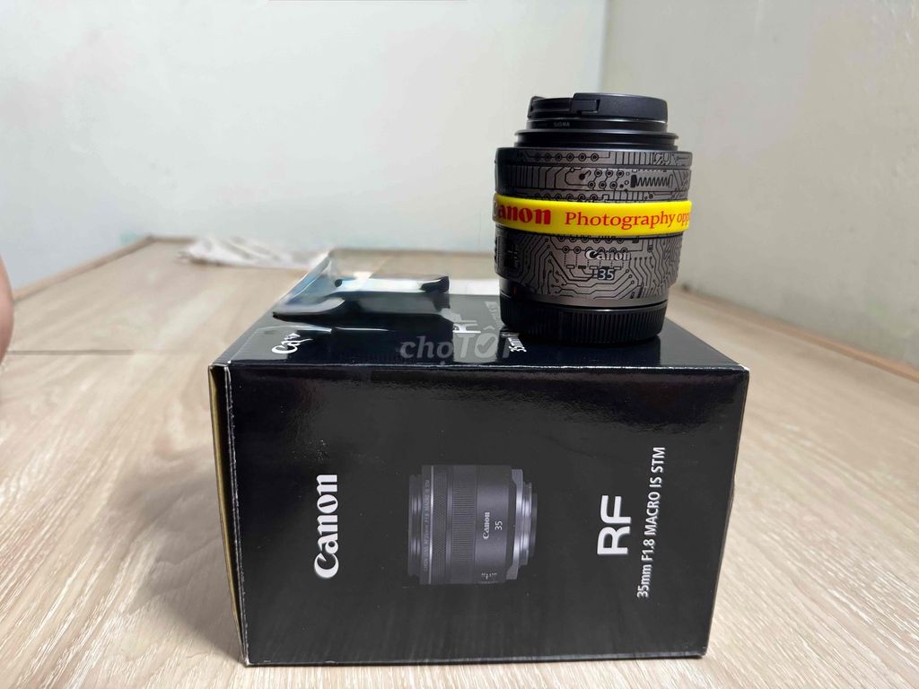 Ống kính Canon RF 35mm F1.8 Macro IS STM. Mua bán Máy ảnh, Máy quay tại Thành phố Biên Hòa Đồng Nai được đăng bởi Nguyễn hình 1