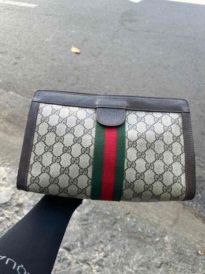 cầm tay, kẹp nách Gucci, size 27cm x 17cm. Mua bán Túi xách tại Quận 7 Tp Hồ Chí Minh được đăng bởi Nguyên