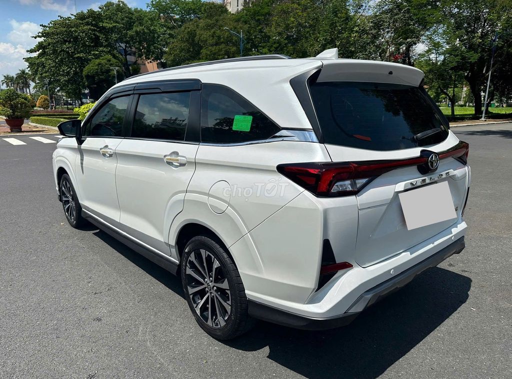 Toyota Veloz Cross 2022 CVT Top siêu mới. Mua bán Ô tô tại Quận 12 Tp Hồ Chí Minh được đăng bởi NHI Ô TÔ AN SƯƠNG hình 5