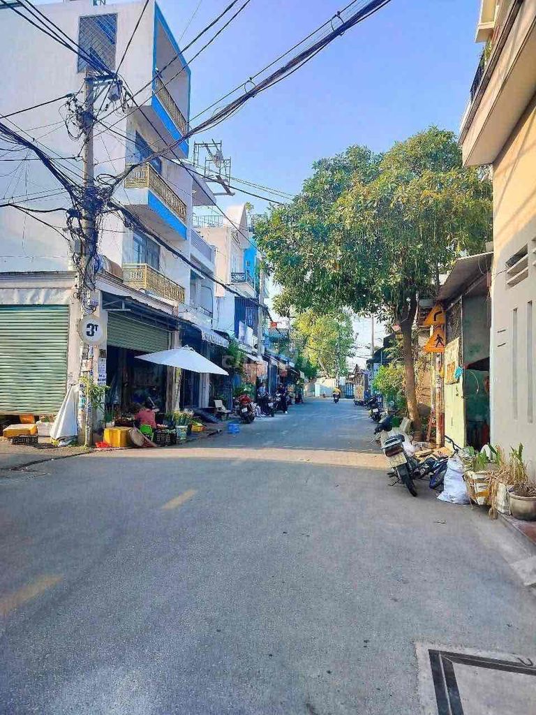 BÁN LÔ ĐẤT THỔ CƯ ĐƯỜNG TCH17 P TÂN CHÁNH HIỆP Q12. Mua bán Đất tại Quận 12 Tp Hồ Chí Minh được đăng bởi Hoàn Lê Văn hình 2