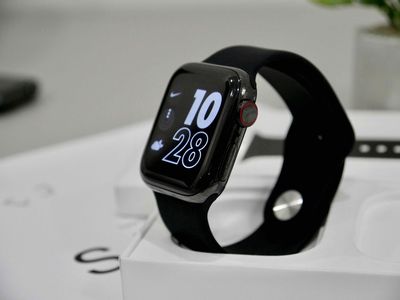 Apple Watch Series 4 Thép Đen 40mm eSIM VN. Mua bán Thiết bị đeo thông minh tại Quận Gò Vấp Tp Hồ Chí Minh được đăng bởi KHÁNH HUNTER