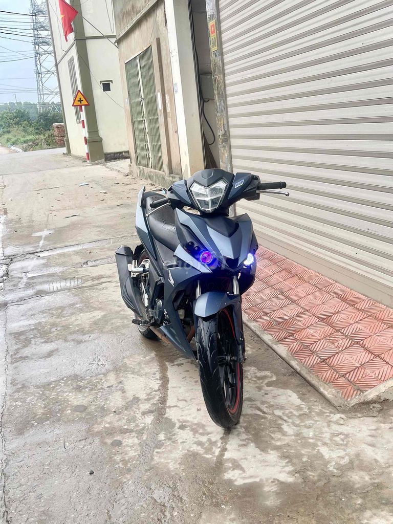 winner v1 máy zin đét đi hơn 2v. Mua bán Xe máy tại Quận Hà Đông Hà Nội được đăng bởi Khôi Nguyên hình 2