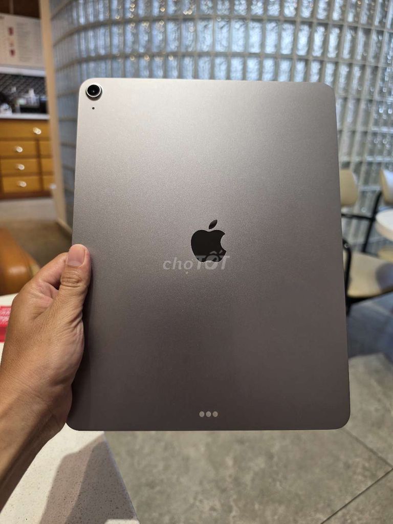Apple iPad Air 8 M4 Wifi 13 inch wifi 128GB . Mua bán Máy tính bảng tại Quận 6 Tp Hồ Chí Minh được đăng bởi Đức Ty hình 1