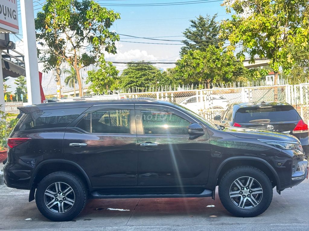 FORTUNER Máy Dầu Tự Động 2020, Xe Một Chủ, Ít Đi. Mua bán Ô tô tại Quận Gò Vấp Tp Hồ Chí Minh được đăng bởi Xe Toyota Cũ Chính Hãng hình 2