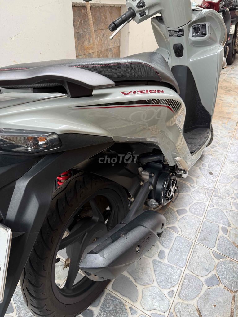 honda vision bản thể thao,xe đẹp,mới đi 9800km. Mua bán Xe máy tại Thành phố Buôn Ma Thuột Đắk Lắk được đăng bởi phùng vĩnh hình 6