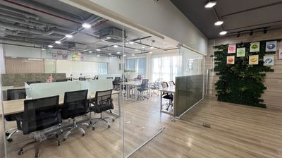 Charmington La Pointe: sàn VP 200m2 full nội thất 70 triệu, được ĐKKD