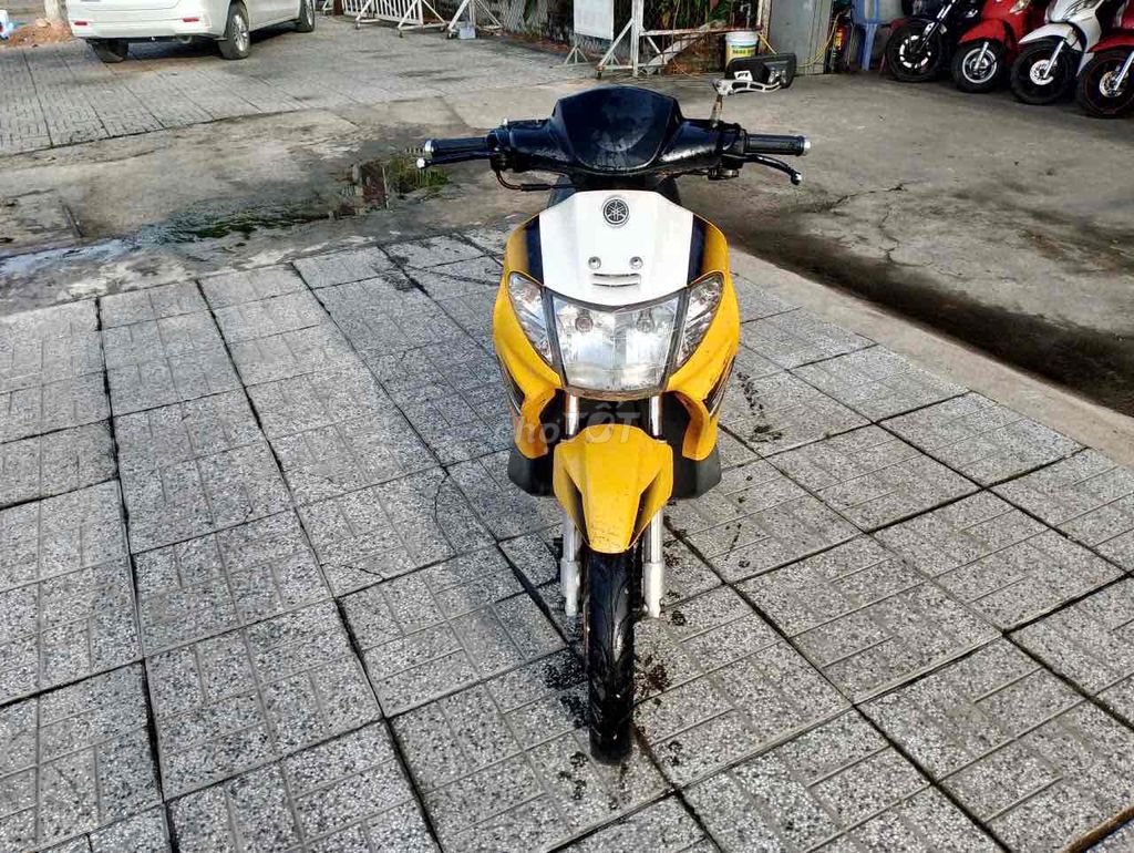 Yamaha Nouvo màu Vàng đen. Mua bán Xe máy tại Quận Ninh Kiều Cần Thơ được đăng bởi đầy cửa hàng cầu hưng lợi nk cần thơ hình 3