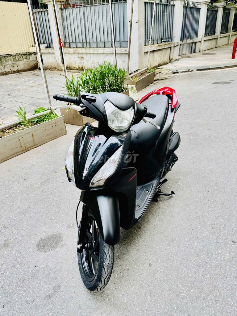 Honda Vison đen nhám biển Hà Nội. Mua bán Xe máy tại Quận Bắc Từ Liêm Hà Nội được đăng bởi XE MÁY ÁNH QUÂN hình 4