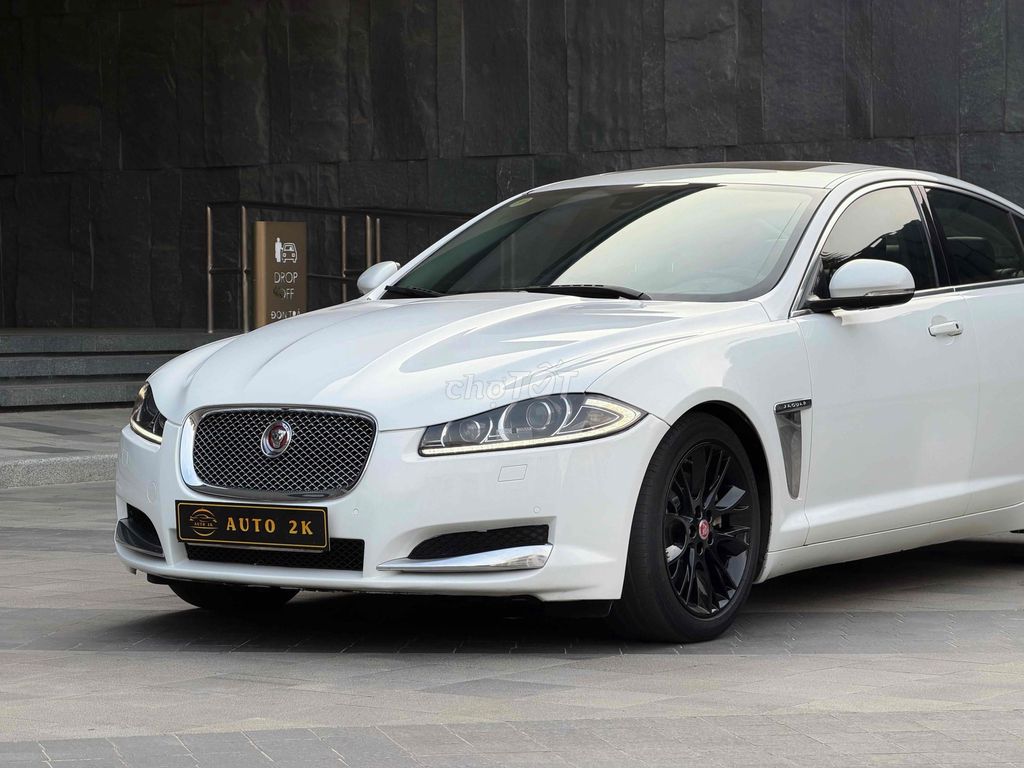 Jaguar Xf 2014 photo 3