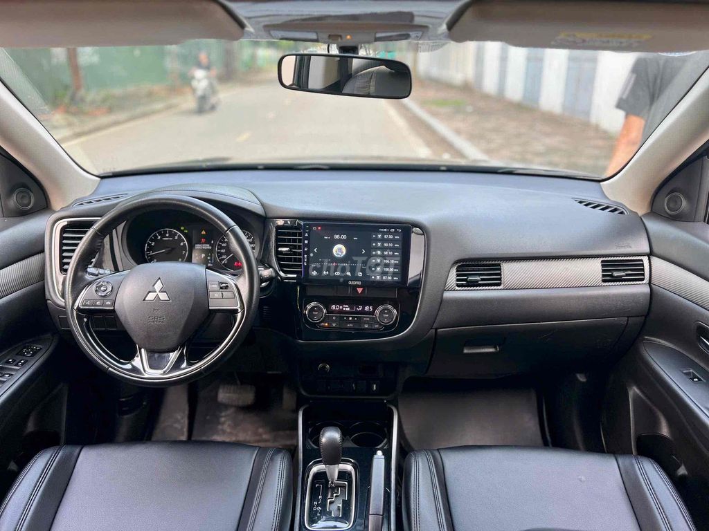 xe đẹp giá tốt. Mua bán Ô tô tại Quận Nam Từ Liêm Hà Nội được đăng bởi Auto Đại Phát hình 6