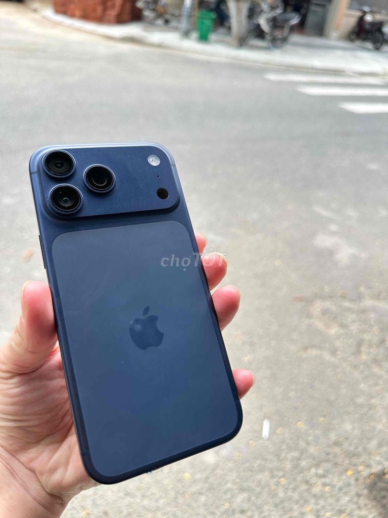 Apple iPhone 17 Pro Max 256GB Xanh Mới. Mua bán Điện thoại tại Quận Ngũ Hành Sơn Đà Nẵng được đăng bởi Tài Ngô hình 1