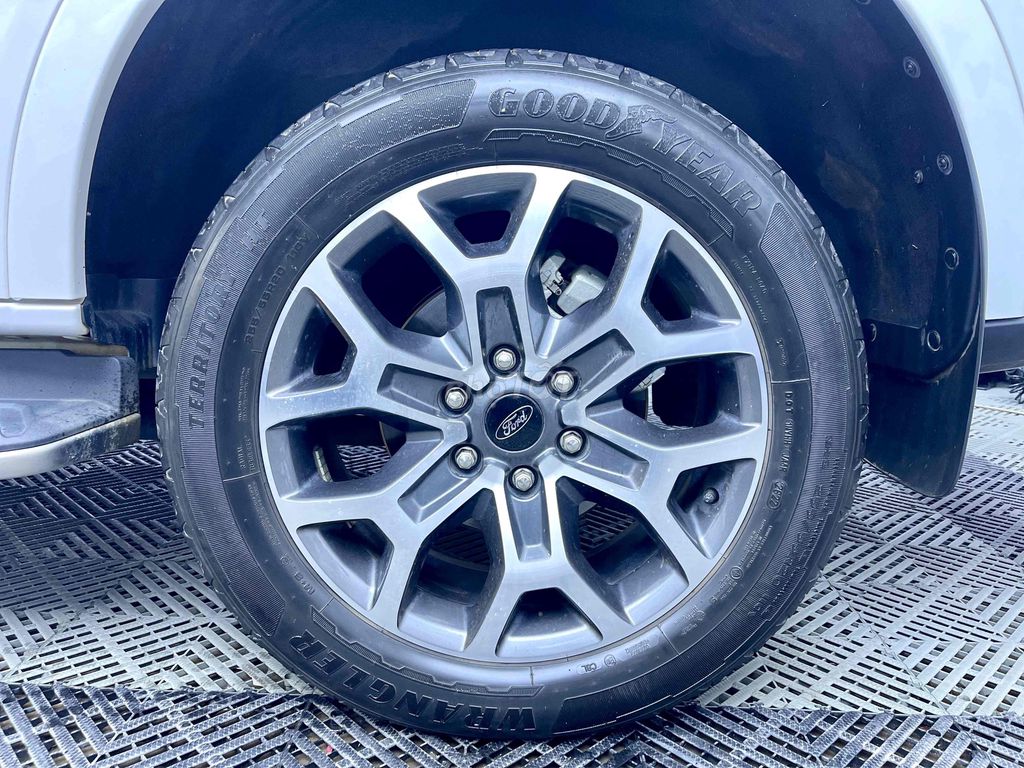 Ford Everest 2022 Titanium 4x2 23666 km. Mua bán Ô tô tại Thành phố Bảo Lộc Lâm Đồng được đăng bởi SƠN AUTO hình 8