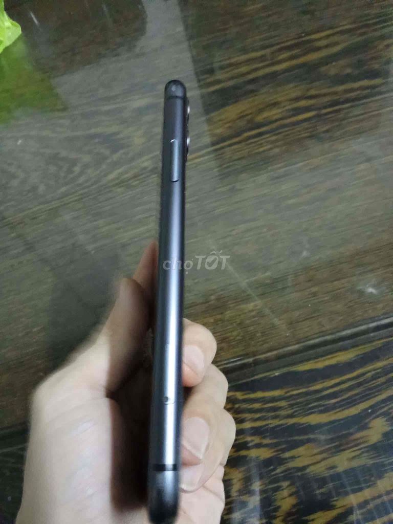 iPhone 11 64GB Đen, Bản VN/A, Đã qua sửa chữa. Mua bán Điện thoại tại Thị xã Hương Trà Thừa Thiên Huế được đăng bởi KinhCan hình 1