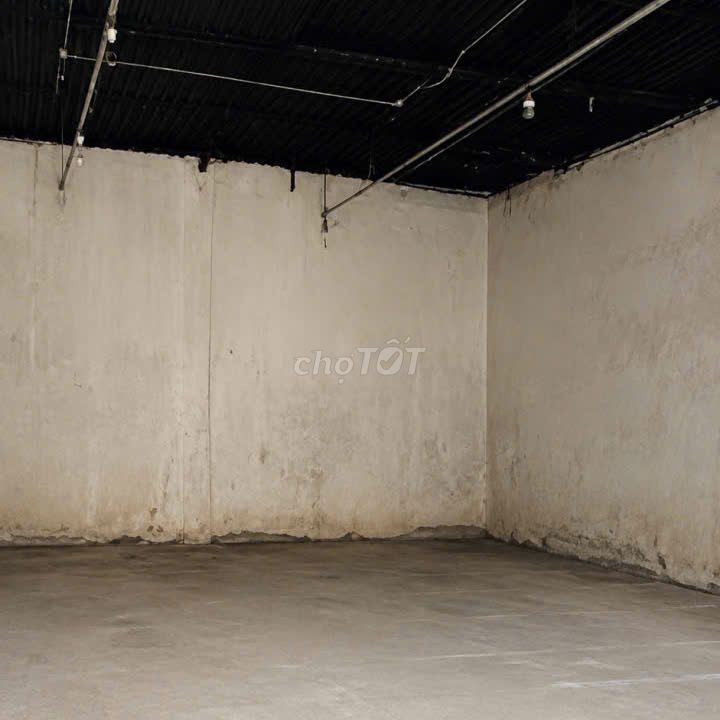 KHO 325M² NGUYỄN VĂN QUỲ, QUẬN 7 – 39 TRIỆU/THÁNG