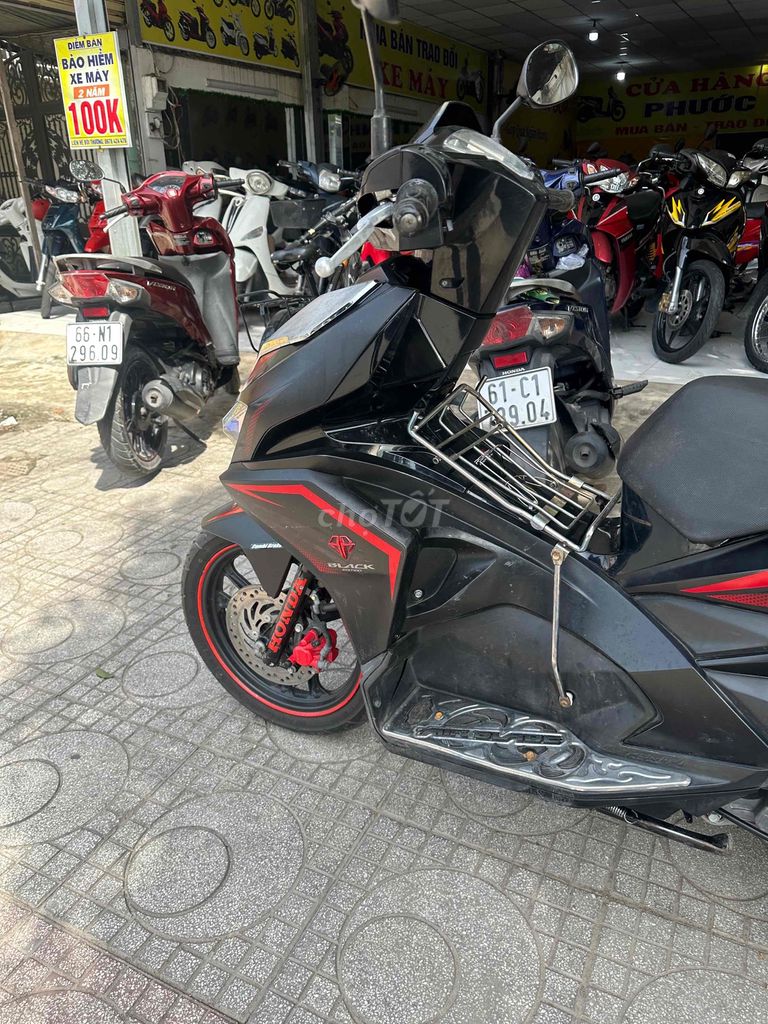 Honda Air Blade 2019 Siêu nhân Đen ( có bán góp). Mua bán Xe máy tại Thành phố Thuận An Bình Dương được đăng bởi xe máy phước thịnh hình 9