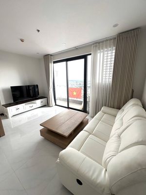 Căn hộ Satra Eximland  2 phòng ngủ, 97m2, giá 17tr/th