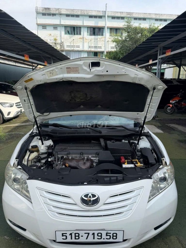 Toyota Camry LE 2.4 2007