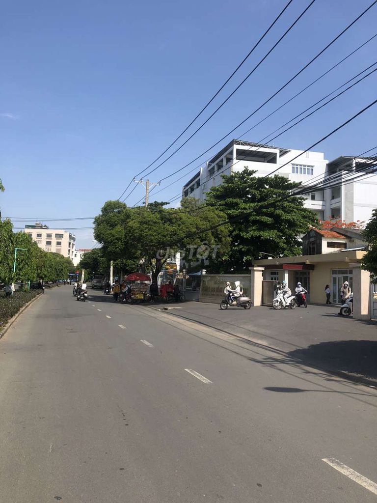 Bán nhà Mặt tiền kinh doanh đại lộ 3 Phước Bình