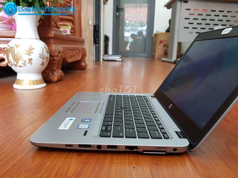 HP Elitebook 820 G3 i5 đời 6 8GB/SSD 256GB nhỏ gọn