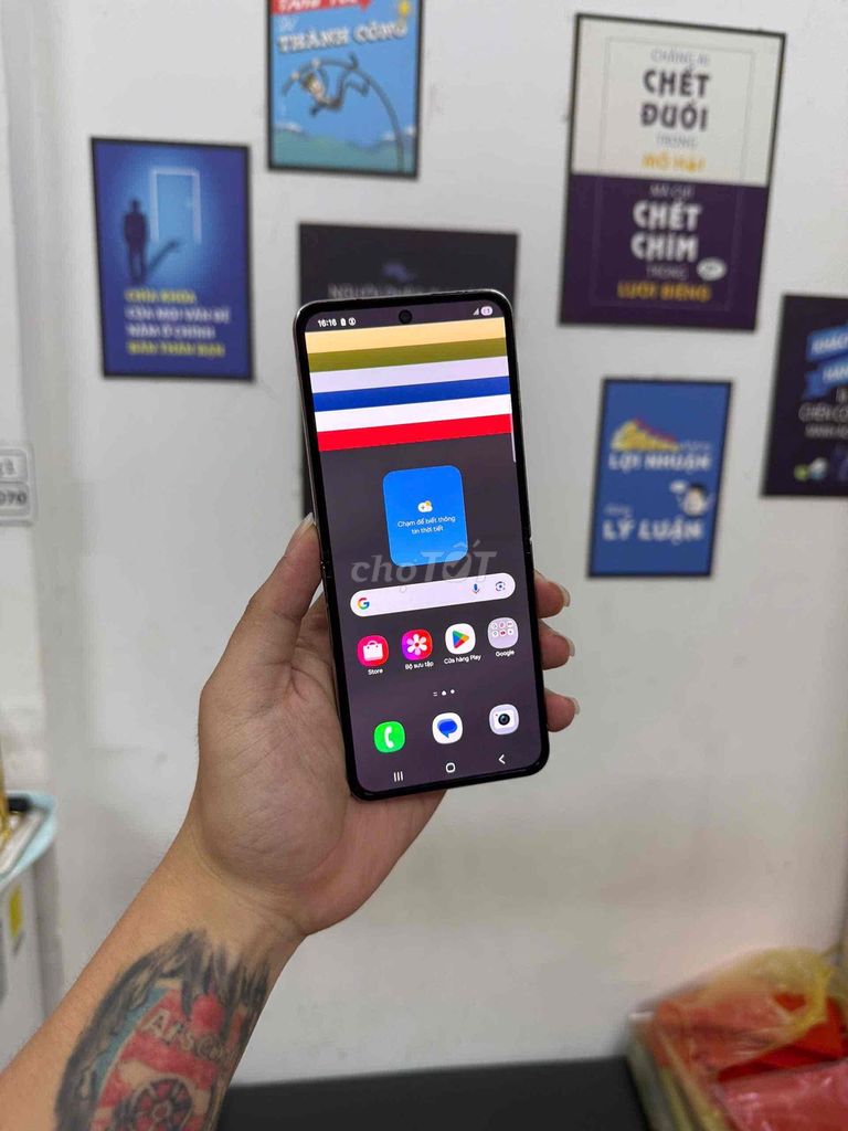 Samsung Zflip 4 128GB Trắng 2 sim. Mua bán Điện thoại tại Quận Đống Đa Hà Nội được đăng bởi TP Hanoi Mobile hình 1