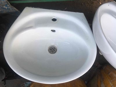Lavabo bồn rửa mặt. Mua bán Thiết bị vệ sinh, nhà tắm tại Quận Tân Bình Tp Hồ Chí Minh được đăng bởi Huy
